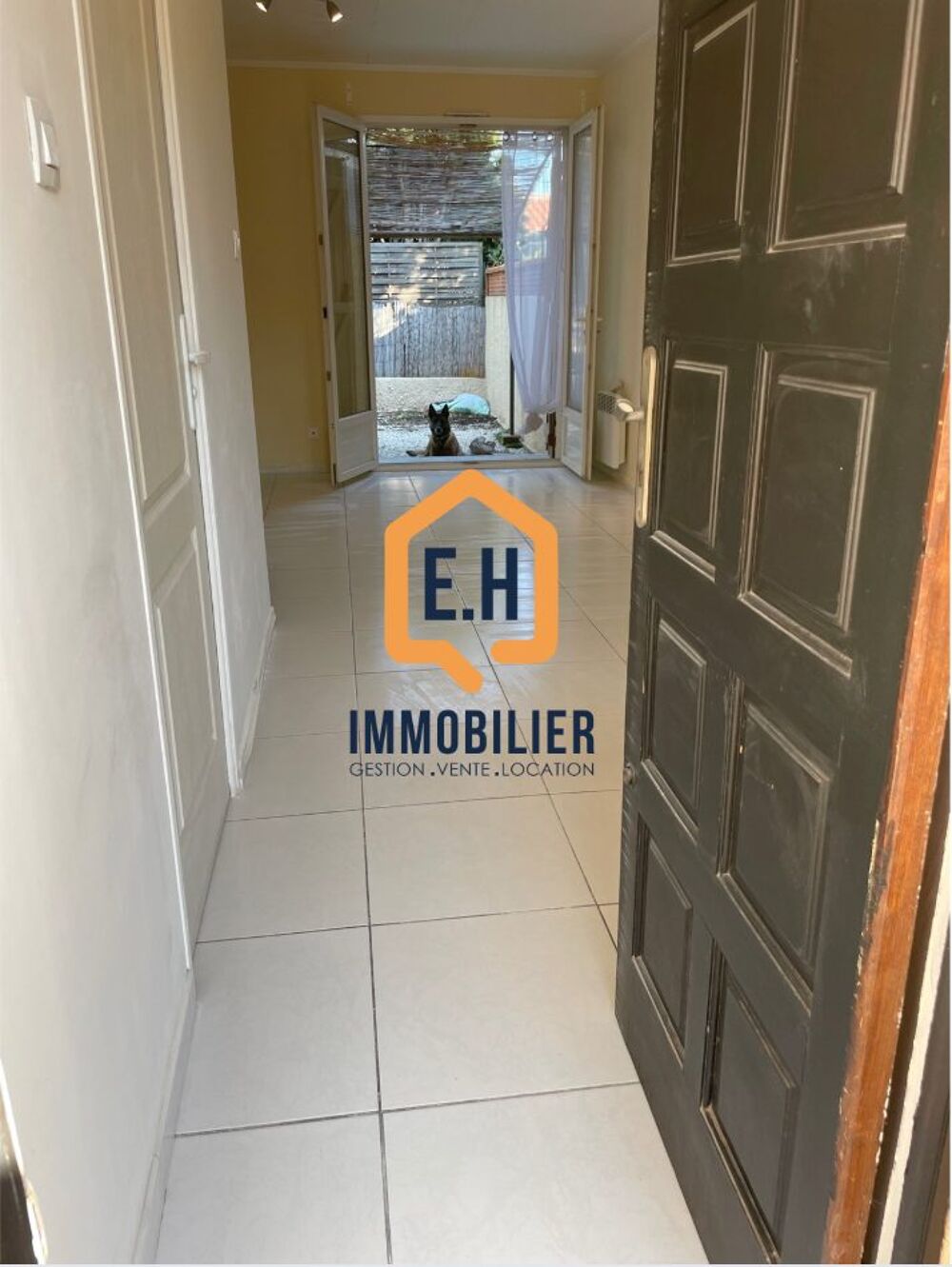 Location Appartement Studio rez de jardin - La Garde La garde