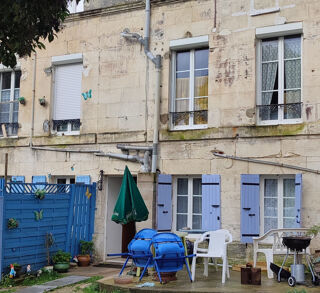  Immeuble à vendre 185 m²