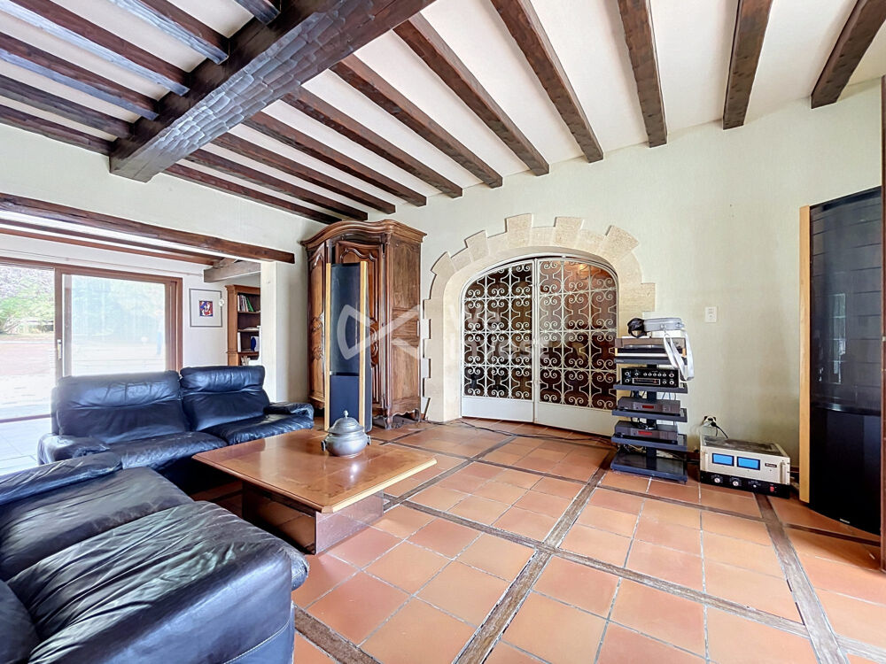 Propriété de 478 m² avec deux habitations sur 7 300 m²