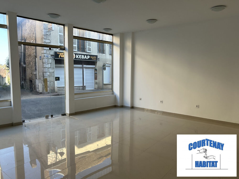 Appartement 4 pièces 163 m² · à Courtenay · 163 m² · 238 000 €