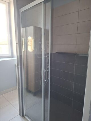  Appartement à louer 4 pièces 70 m²