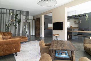  Maison � louer 7 pi�ces 211 m�