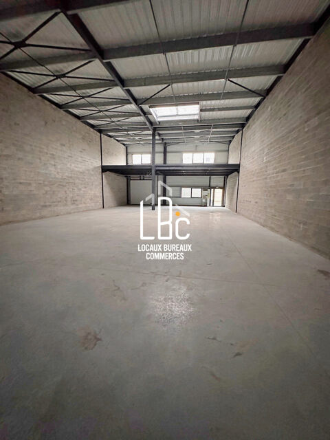   Vertou - Local d'activités 329 m² à louer 