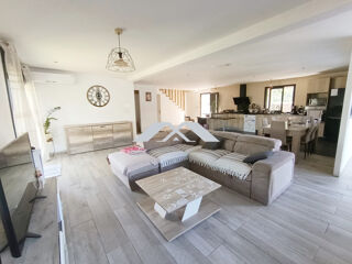  Maison à louer 4 pièces 132 m²