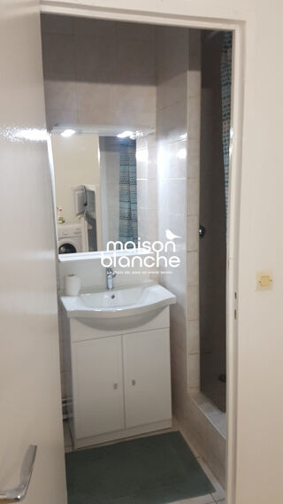  Appartement à louer 1 pièce 29 m²