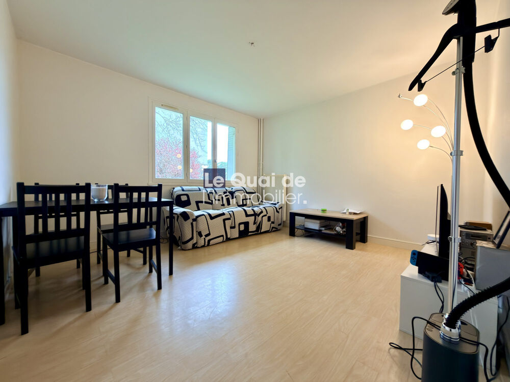 Saint-Egrève  Mairie  T3 de 53 m²  Lumineux avec fort