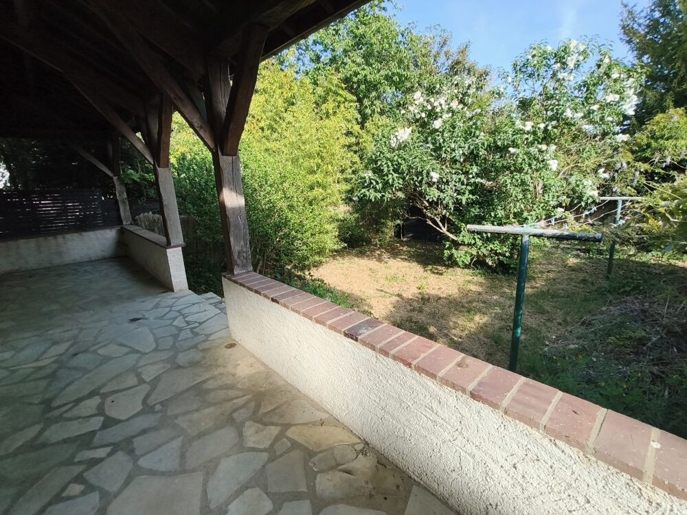 Vente Maison maison trois chambres et jardin Bessé-sur-braye