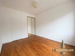  Appartement à louer 4 pièces 113 m²