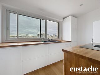 Vente Appartement Bel appartement familial rénové en étage élevé Paris 20