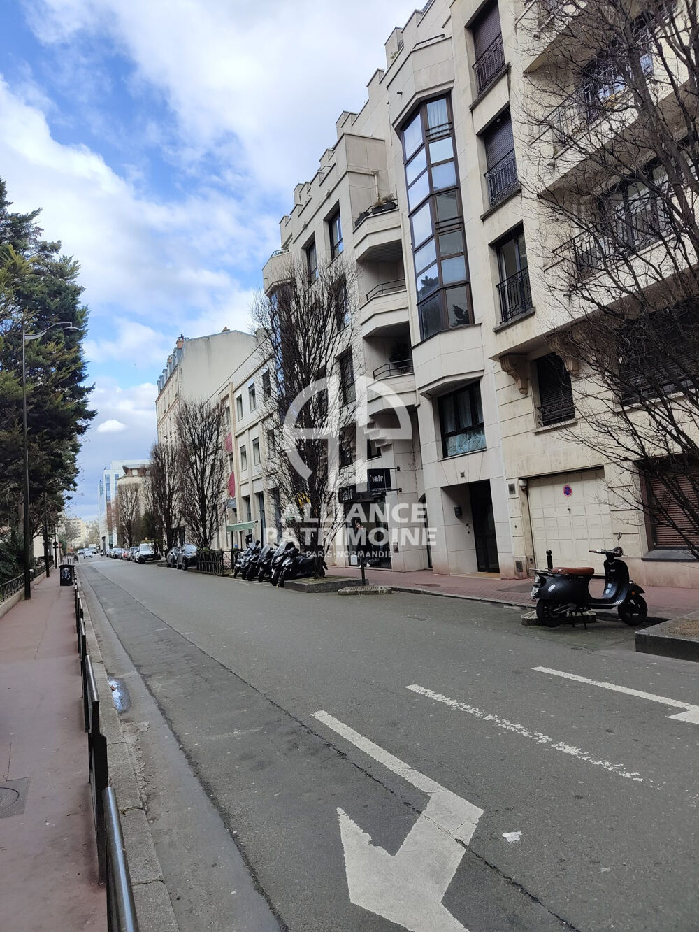 Location Appartement Rue RIVAY Levallois-perret