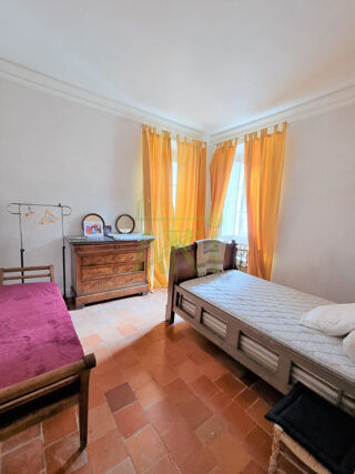  Maison � vendre 13 pi�ces 321 m�