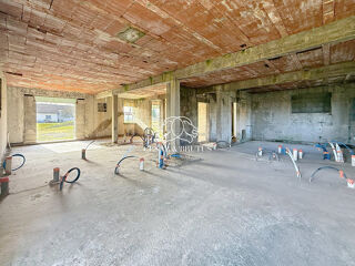  Immeuble à vendre 720 m² Riorges