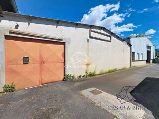  Parking / Garage à vendre 496 m²
