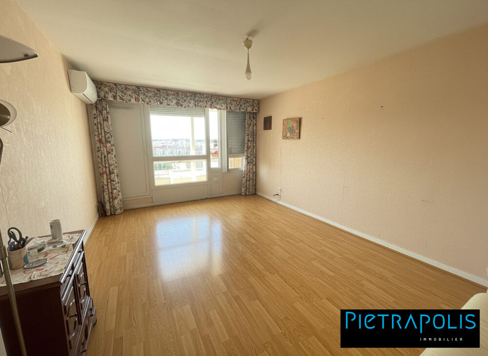 T3 au 15° étage avec terrasse de 11m²
