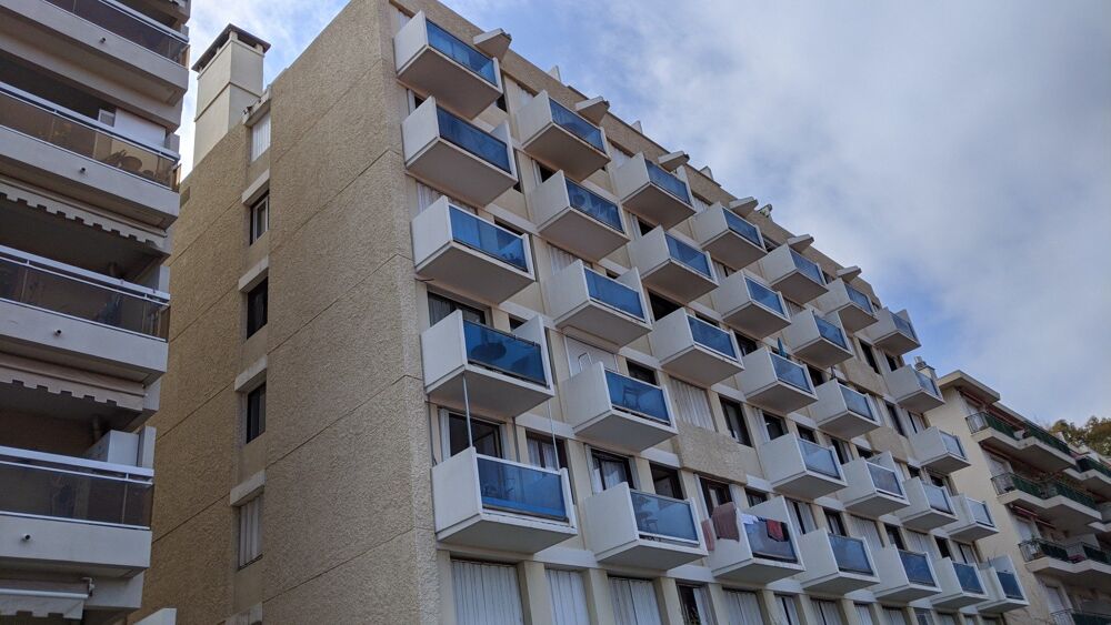 Location Appartement Parc Impérial : studio meublé en trés bon état avec balcon e Nice