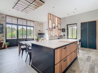  Maison � vendre 7 pi�ces 235 m�