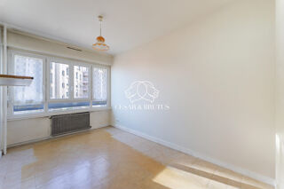  Appartement  vendre 4 pices 82 m