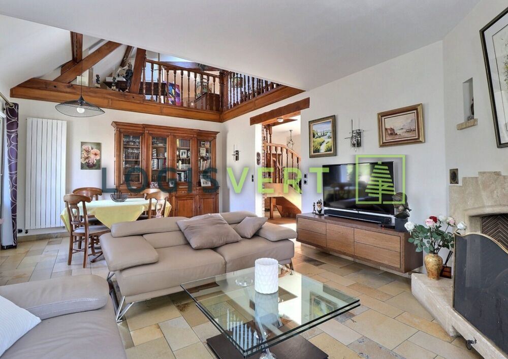 Maison 7 pièces 167 m² · à Pecqueuse · 167 m² · 550 000 €