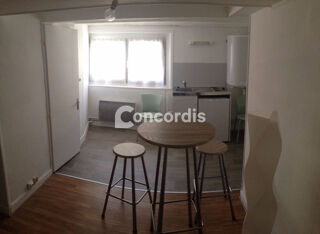  Appartement à louer 1 pièce 19 m²