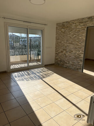  Appartement à louer 3 pièces 70 m² Scientrier