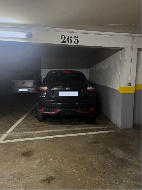  Parking / Garage � louer 10 m�