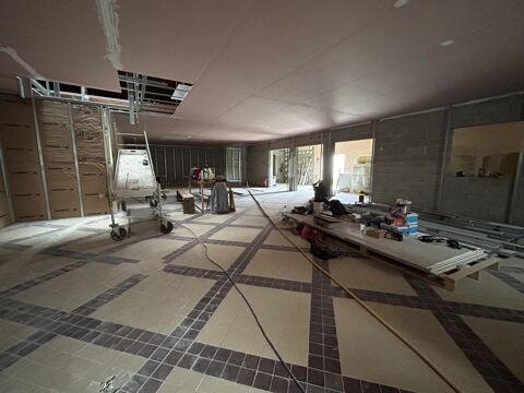 LOCAL 216m&sup2; LE PALAIS SUR VIENNE 241920 87410 Le palais-sur-vienne