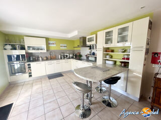  Maison  vendre 11 pices 171 m