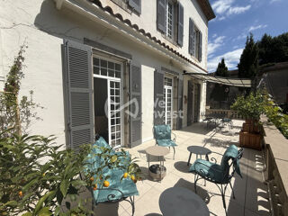  Maison � vendre 9 pi�ces 268 m�