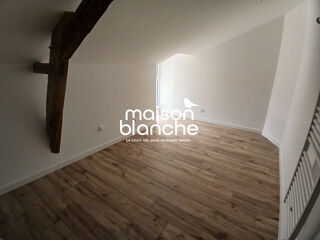  Maison à louer 2 pièces 66 m²