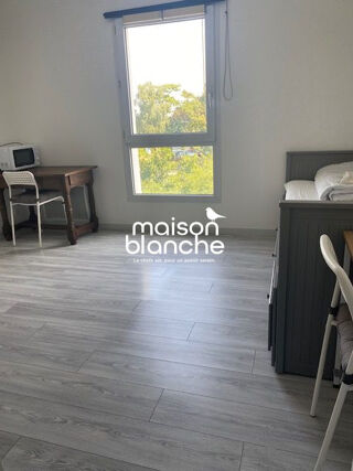 Appartement à louer 1 pièce 18 m²
