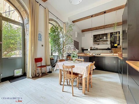   Croix Rousse - Appartement 4 pi�ces - 104,26 m� Carrez et 144. Appartement - 4 pi�ce(s) - 104 m�