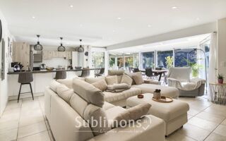  Maison � vendre 10 pi�ces 262 m�