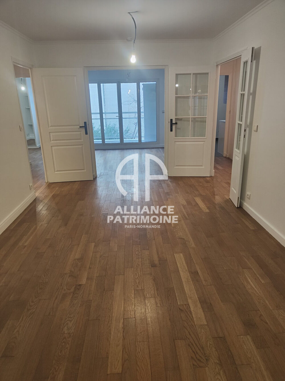 Location Appartement Rue RIVAY Levallois-perret