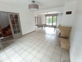  Maison à louer 6 pièces 157 m²