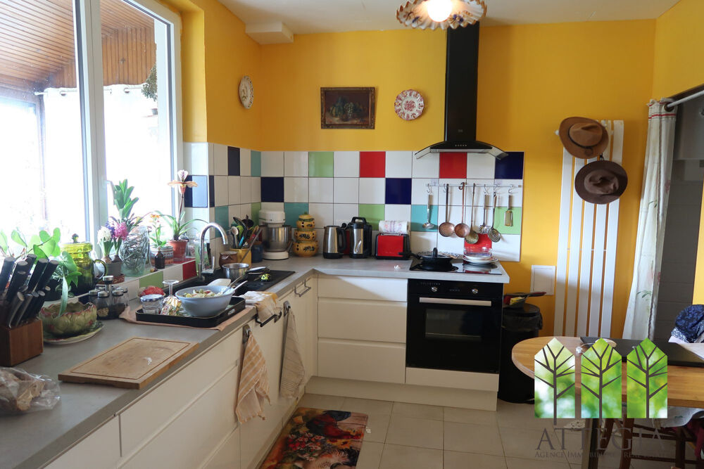 Vente Maison BELLE MAISON HABITABLE DE SUITE AVEC 2 ATELIERS, GARAGE, JARDIN Moutier-malcard