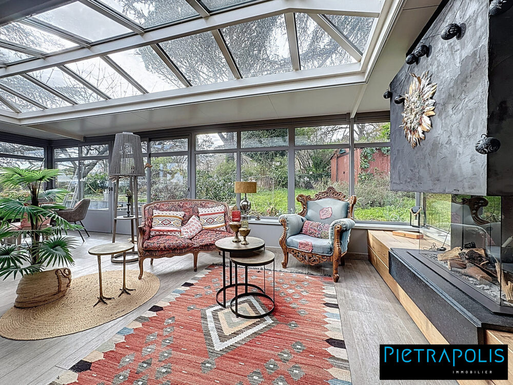 Vente Maison Maison T7 200m² sur 3327m² de terrain, piscine 12x6m Saint-laurent-d'agny