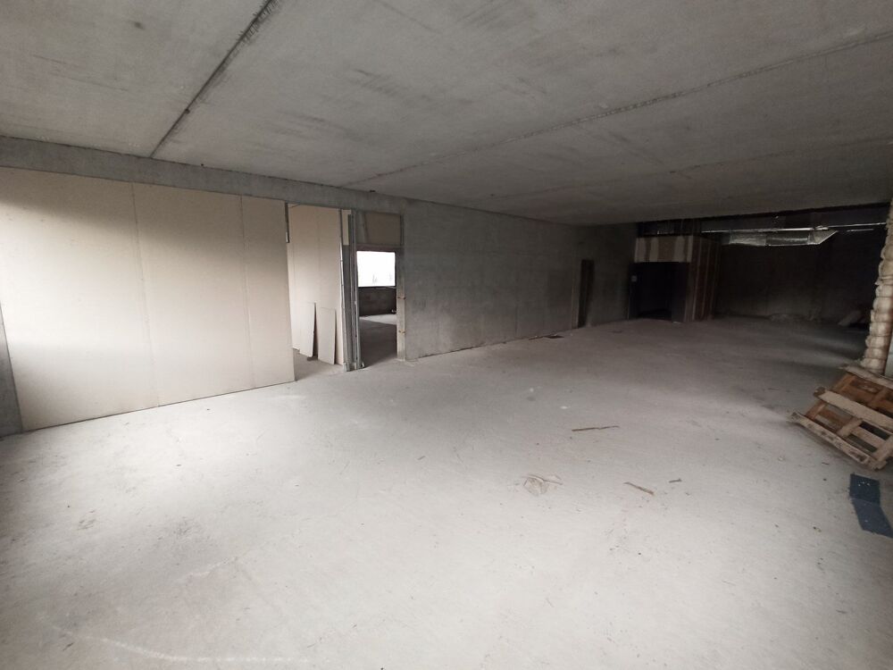   Vente 1.600 m² Bureaux - 12minutes LIMOGES Feytiat