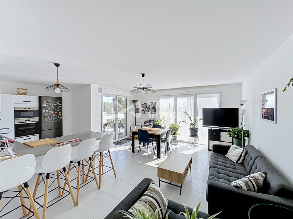 APPARTEMENT T4 DERNIER ETAGE - AU CALME AVEC VUE DEGAGEE - SAINT