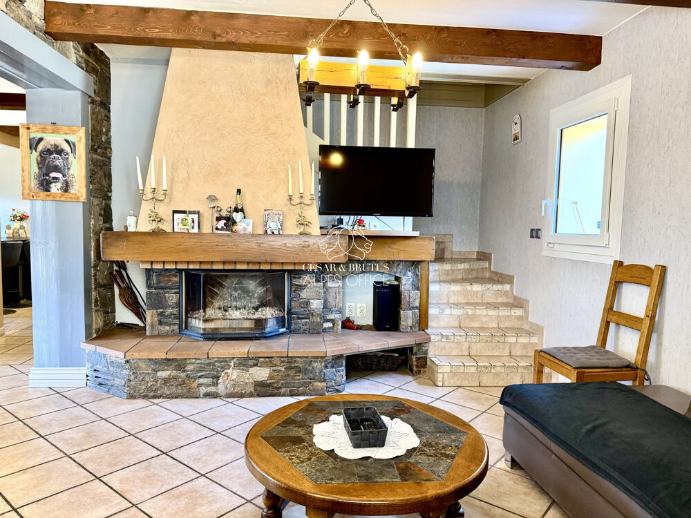 Vente Maison Sallanches – Chalet 7 pièces, 5 chambres, 277 m² au total, 1 Sallanches