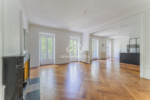  Appartement à vendre 5 pièces 151 m²