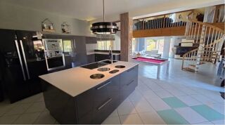  Maison à vendre 7 pièces 232 m²