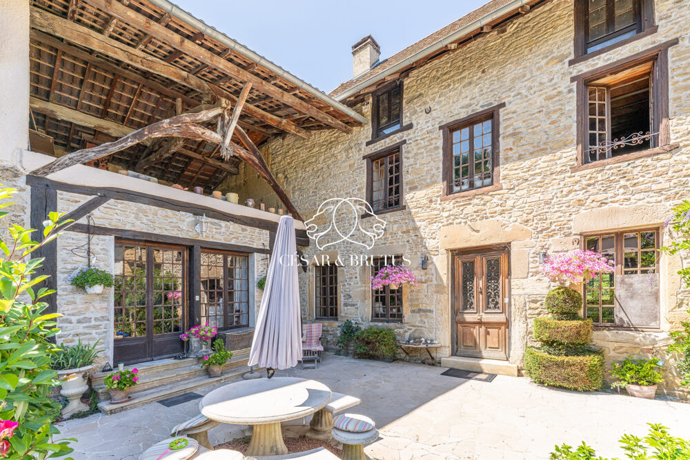 Exclusivité  Maison 7 pièces de 218 m²  Maubec  Deme