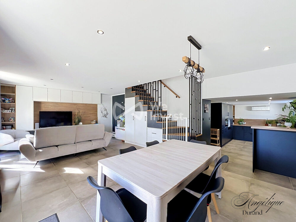 Vente Maison Maison entièrement rénovée - 150m2 - DPE A - Garage 55m² au Montseveroux