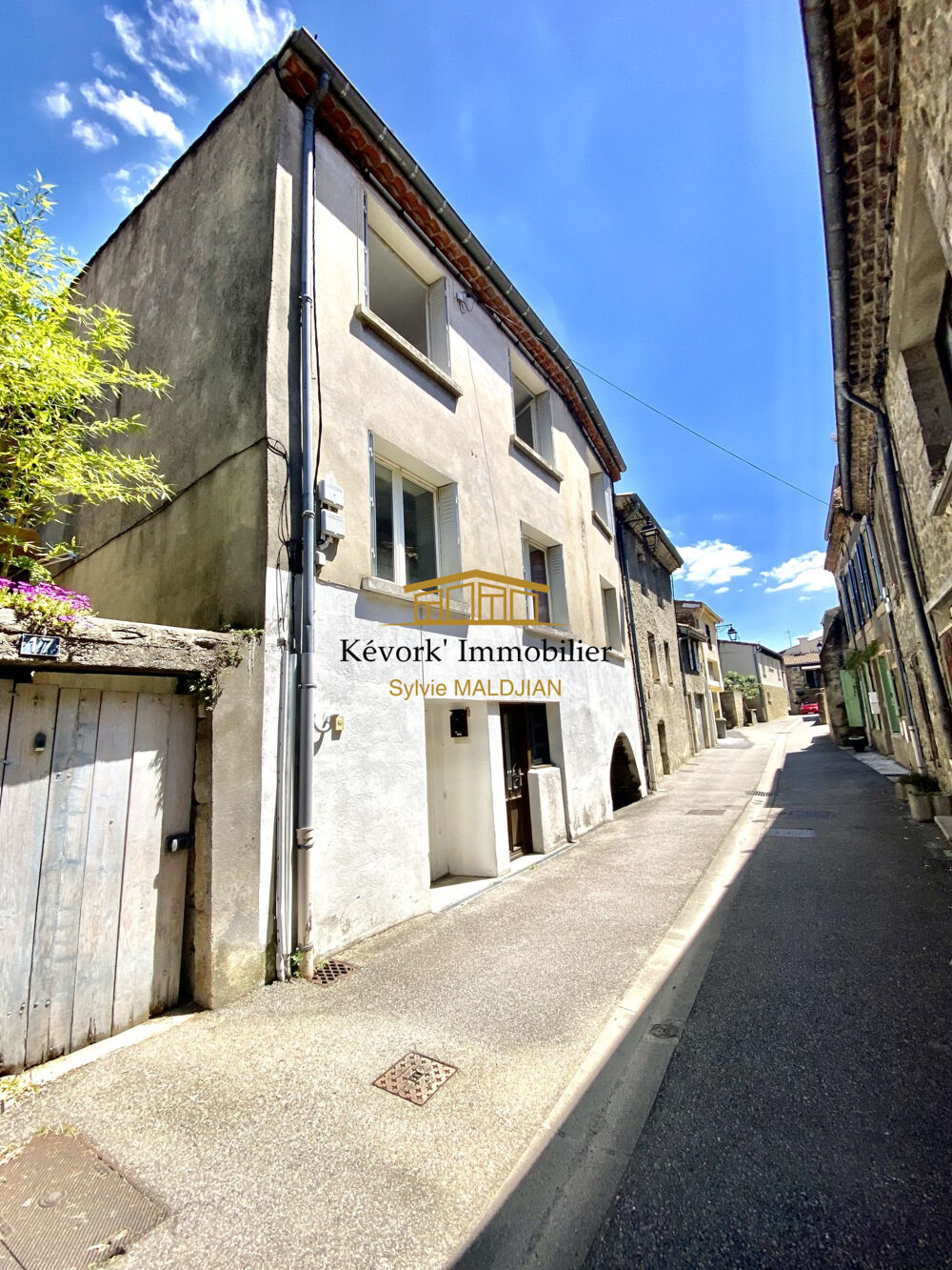 Vente Immeuble Immeuble de 5 lots, tous loués, revenus locatifs garantis dès Soyons