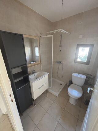  Immeuble � vendre 77 m�