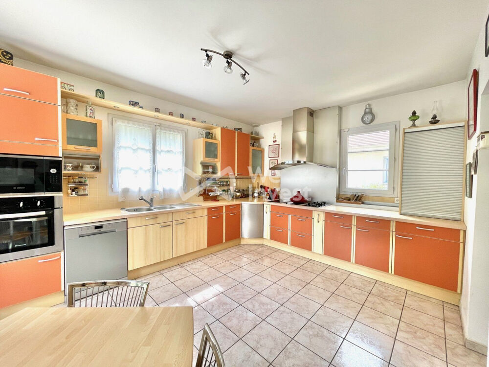 Vente Maison Rambouillet, Magnifique maison familiale de 290m2 de 8 chambres Rambouillet