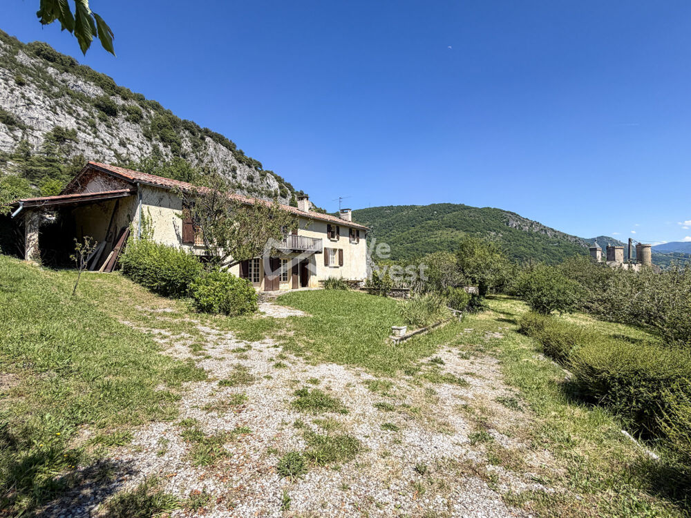 Maison ancienne de caractère  229 m²  Vue montagnes 