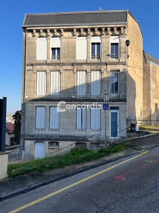  Immeuble à vendre 256 m²
