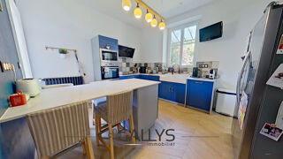  Maison � vendre 7 pi�ces 205 m�