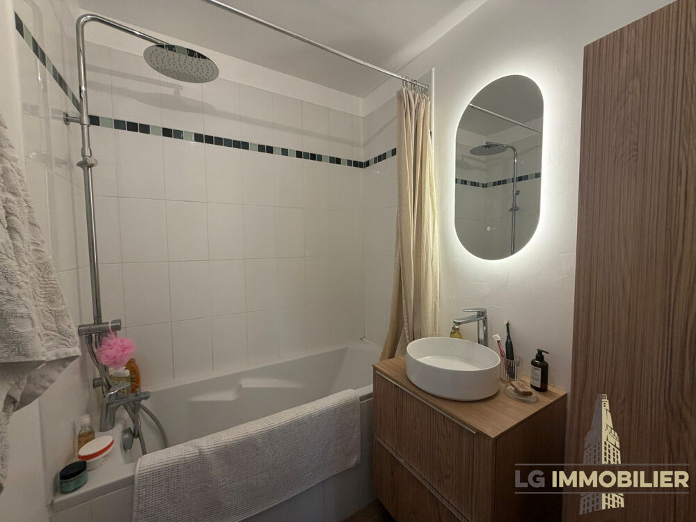 Location Appartement CENTRE-VILLE - TYPE 3 MEUBLE AVEC TERRASSE ET BOX Amiens